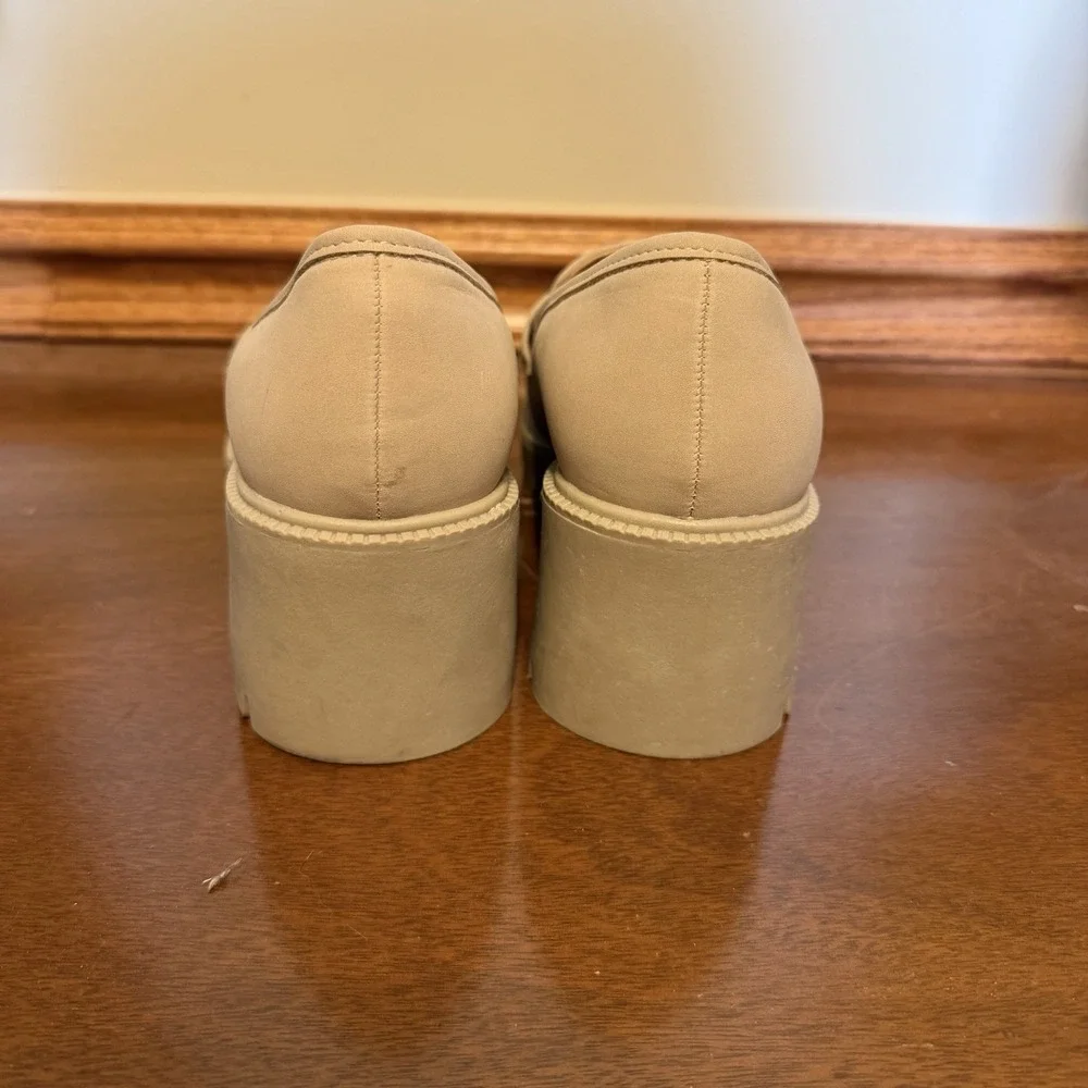 Dolce Vita Halona Leather Slip On Lug Sole Nude Platform Loafers Shoes Chunky 8M